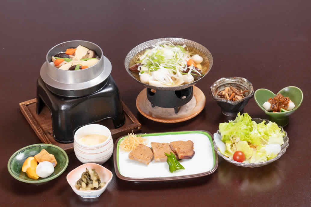 コース清流料理例