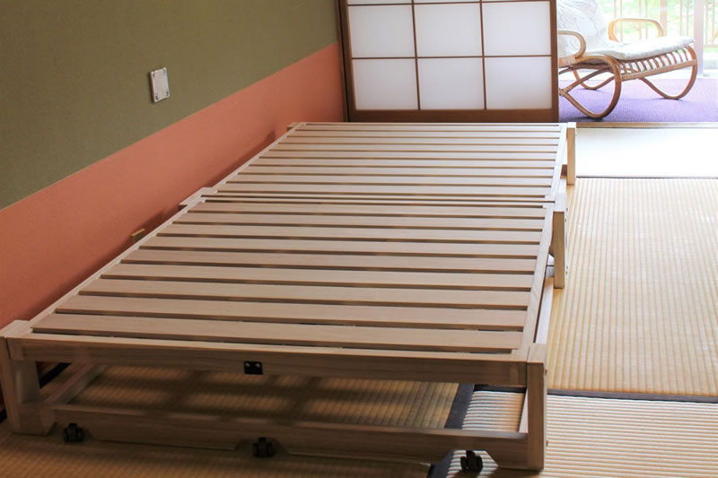 簡易ベッド（桐らくね）