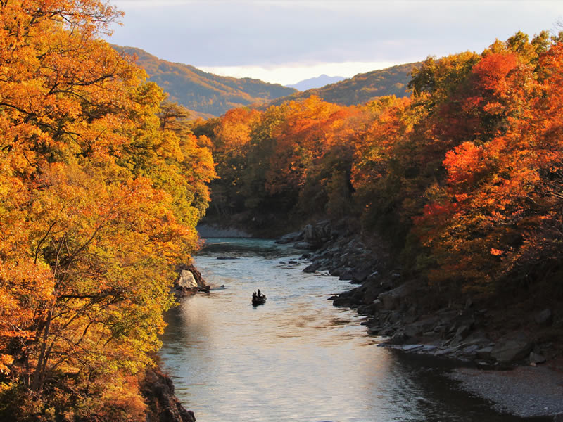 紅葉スポット金石水管橋