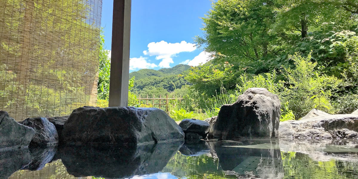 露天風呂(岩風呂)